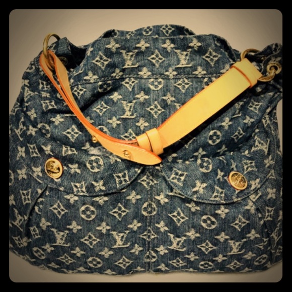 Louis Vuitton Handbags - 💋💄💯 Authentic LV Daily Denim GM💄💋